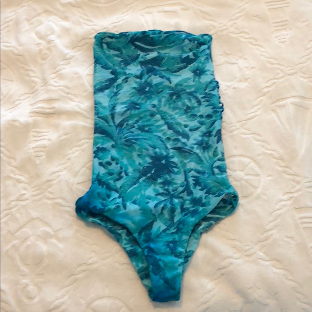Mikoh XS one piece